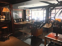 U232 Hotel