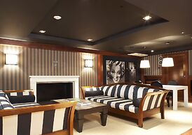 U232 Hotel