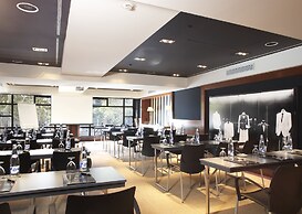 U232 Hotel