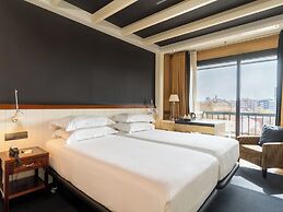 U232 Hotel