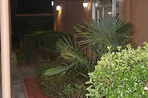 Royal Inn