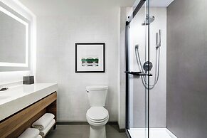 Sheraton Westport Chalet Hotel St. Louis