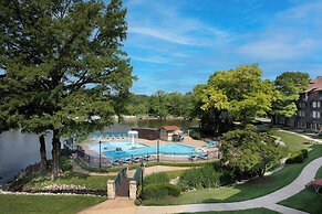 Sheraton Westport Chalet Hotel St. Louis