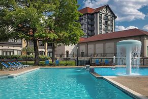 Sheraton Westport Chalet Hotel St. Louis