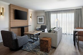 Sheraton Westport Chalet Hotel St. Louis