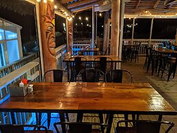Ramada Plaza by Wyndham Nags Head Oceanfront