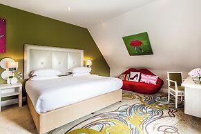 The Daffodil Hotel