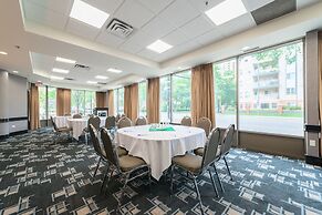 Holiday Inn Express Edmonton Downtown by IHG