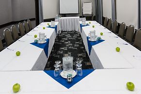 Holiday Inn Express Edmonton Downtown by IHG