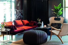 Elite Park Avenue Hotel