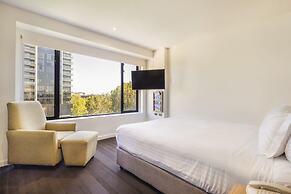 Crowne Plaza Canberra by IHG