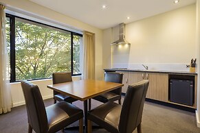 Crowne Plaza Canberra by IHG