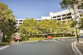 Crowne Plaza Canberra by IHG