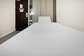 OYO The Baltimore Hotel