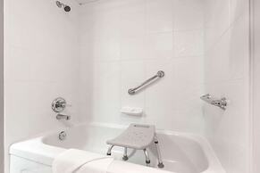 Ramada by Wyndham Coquitlam