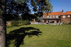 Knights Hill Hotel & Spa