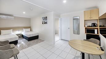 The Phoenix Artesian Spa Resort and Accommodation