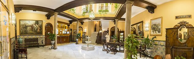 Hotel Reina Cristina