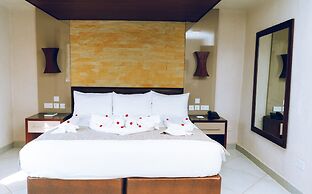 Caribbea Bay Resort