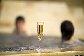 Crabwall Manor Hotel & Spa