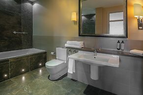 Crabwall Manor Hotel & Spa