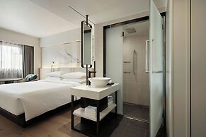 Courtyard by Marriott Tokyo Ginza Hotel