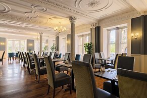 Old Waverley Hotel