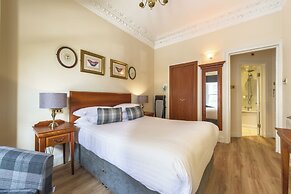 Old Waverley Hotel