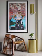 C. Baldwin, Curio Collection by Hilton