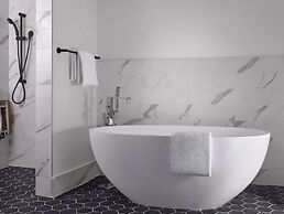 C. Baldwin, Curio Collection by Hilton