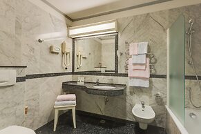Rivoli Boutique Hotel