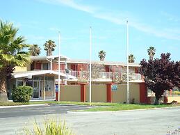 Heritage Inn
