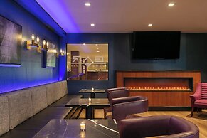 Sheraton Greensboro at Four Seasons