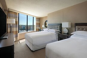 Sheraton Greensboro at Four Seasons