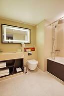 DoubleTree by Hilton London - Ealing Hotel