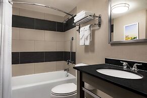 Days Hotel by Wyndham Allentown Airport / Lehigh Valley