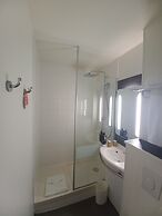 ibis Orange Centre Echangeur A7 A9