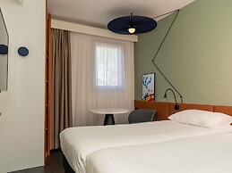 ibis Orange Centre Echangeur A7 A9