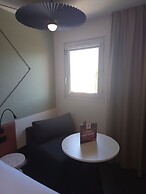 ibis Orange Centre Echangeur A7 A9