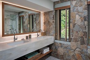 Peter Island Resort