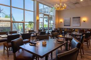 Crowne Plaza Fredericton-Lord Beaverbrook by IHG