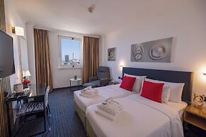 Grand Beach Hotel