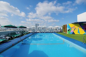 Grand Beach Hotel