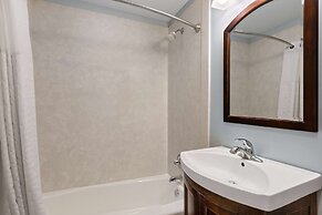 Days Inn by Wyndham Kill Devil Hills Oceanfront - Wilbur