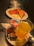 OYO The Chiltern Hotel