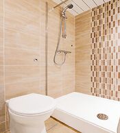 OYO The Chiltern Hotel
