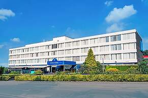OYO The Chiltern Hotel