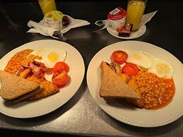 OYO The Chiltern Hotel