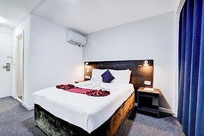 OYO The Chiltern Hotel
