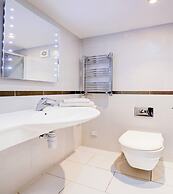 OYO The Chiltern Hotel